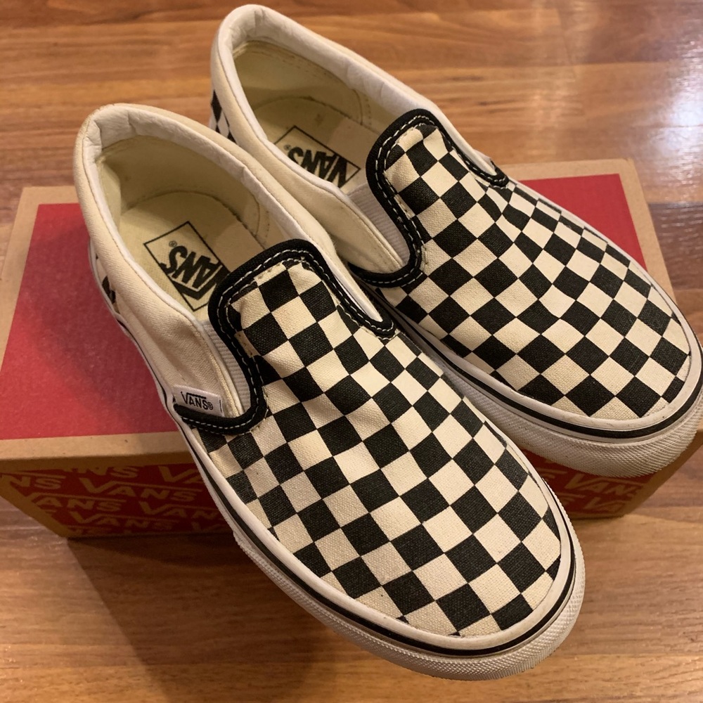 Kids classic checkerboard Vans (2.5)